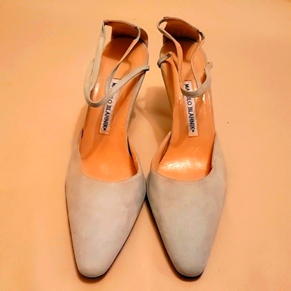 Manola Blahnik - Picture 7 of 8